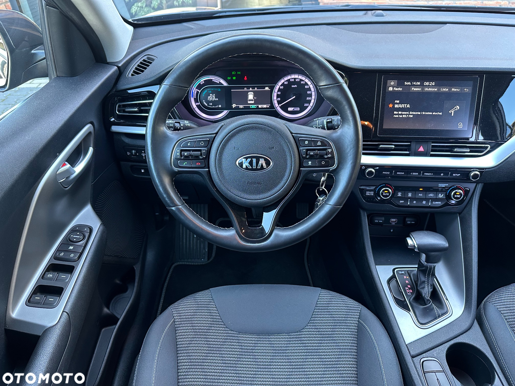 Kia Niro 1.6 GDI Hybrid L Business Line - 24