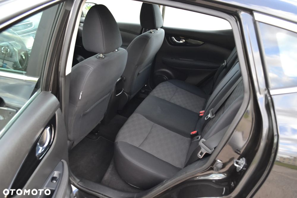 Nissan Qashqai 1.6 DCi Tekna - 23