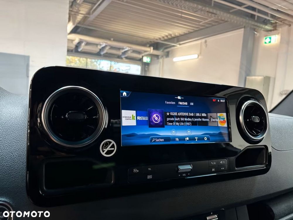 Mercedes-Benz Sprinter - 17