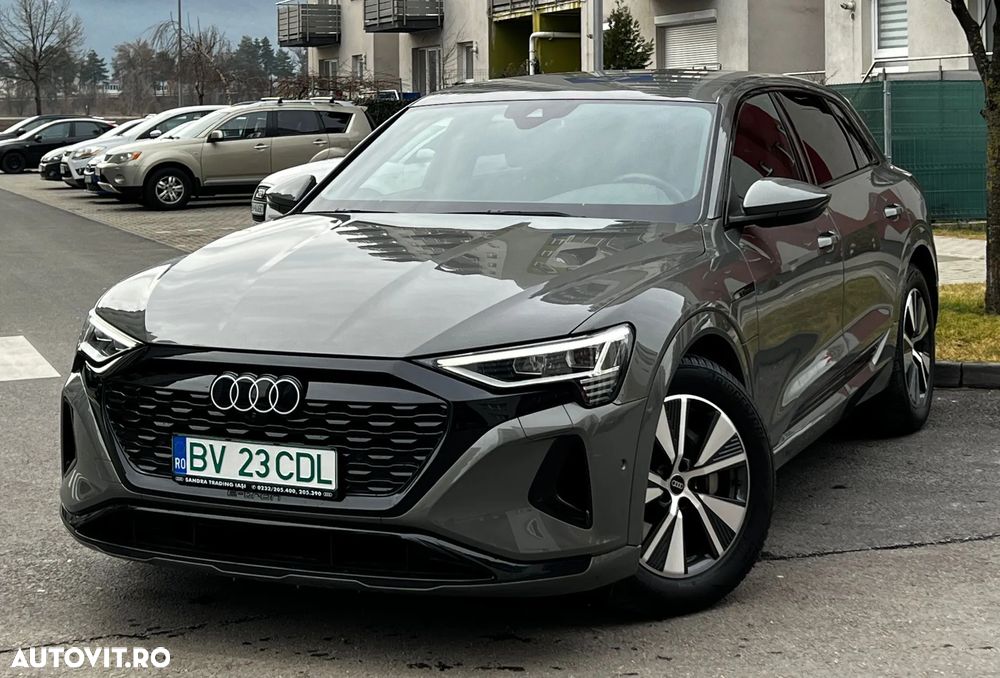 Audi Q8 50 quattro S Line - 13