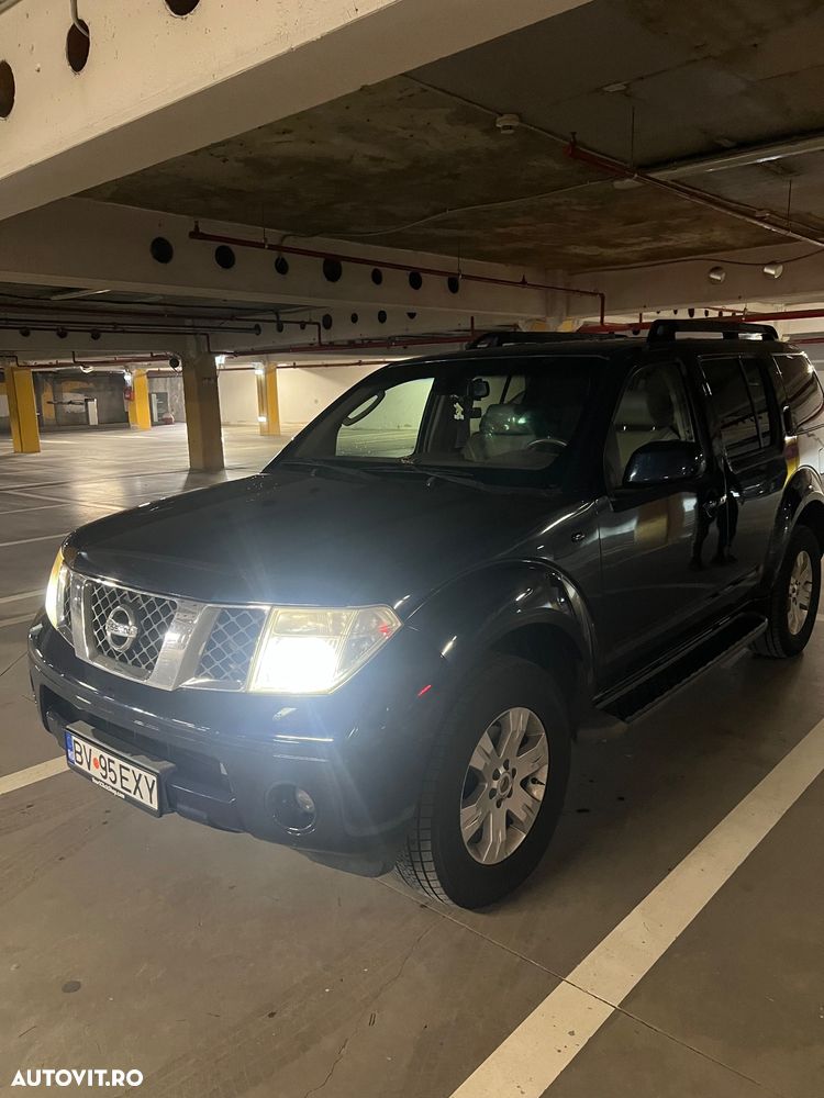 Nissan Pathfinder - 40