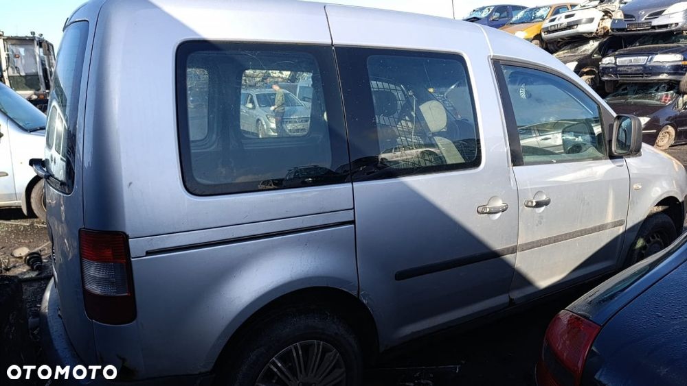 35897 VW caddy III model od 03-10 silnik 2.0 SDI BDJ skrzynia FZU lakier LA7W - 3