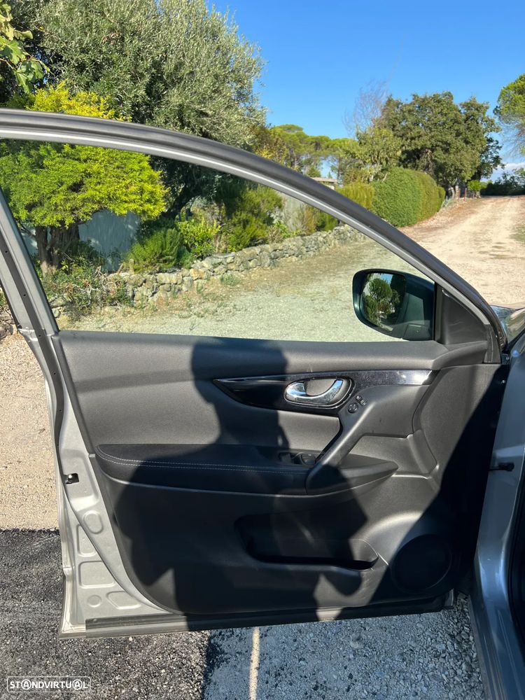 Nissan Qashqai 1.5 dCi N-Connecta 18 - 18