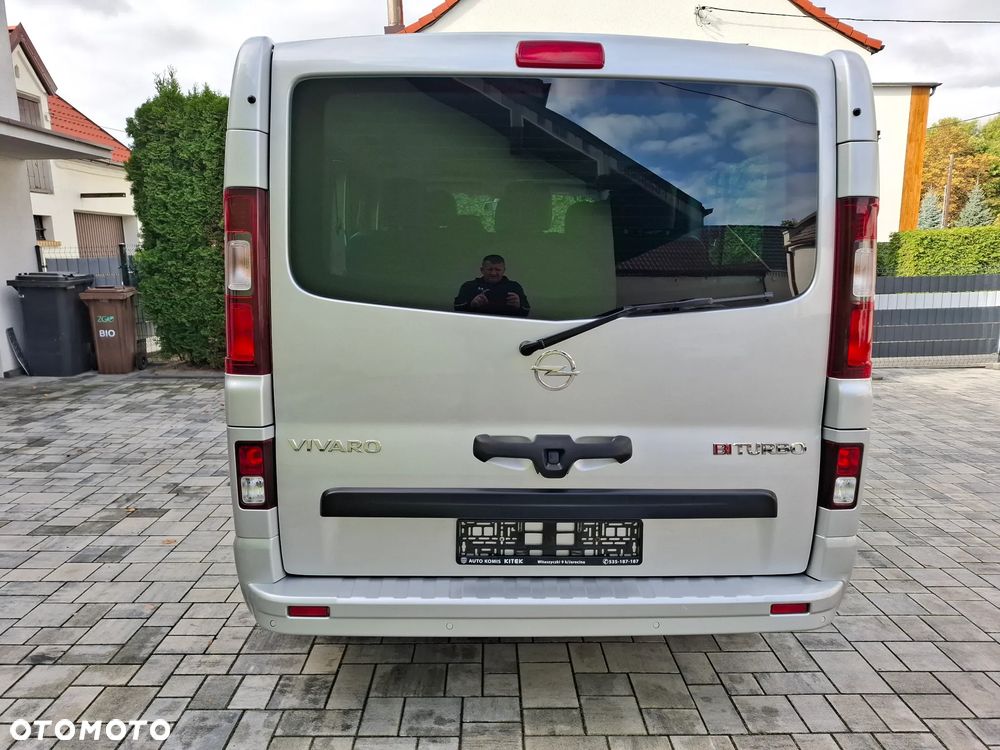 Opel Vivaro - 12
