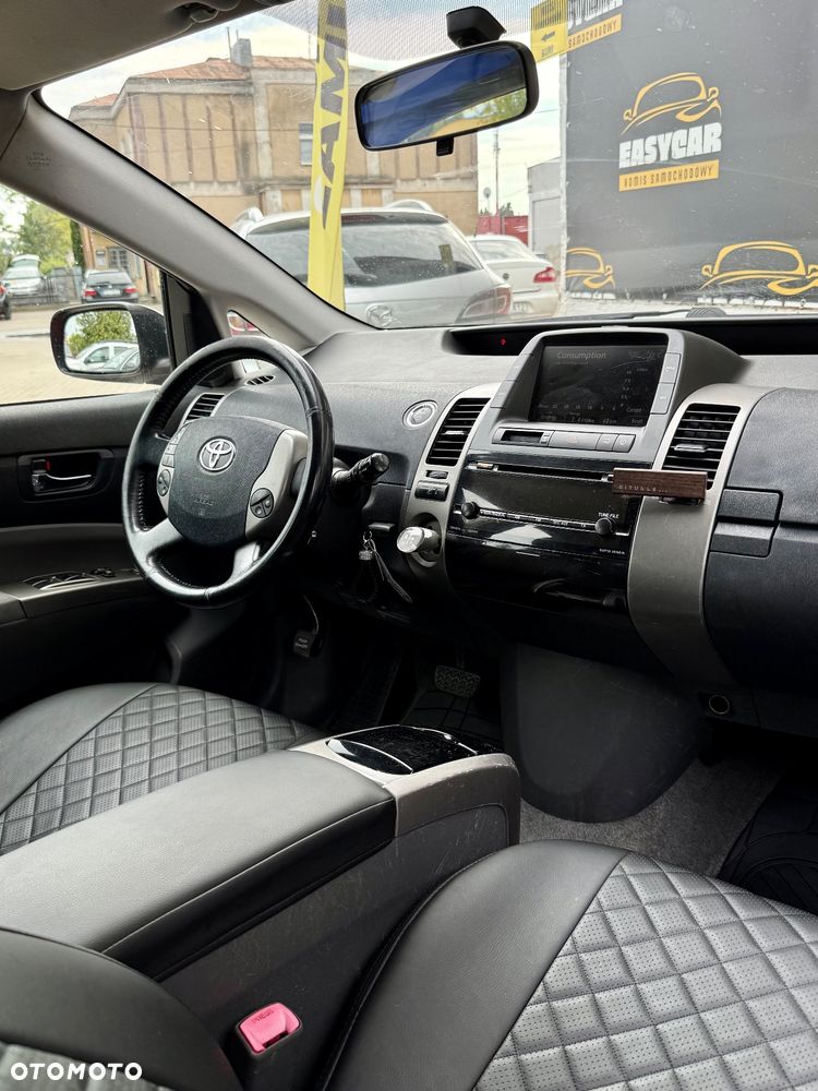Toyota Prius 1.5 VVT-i Prestige - 6