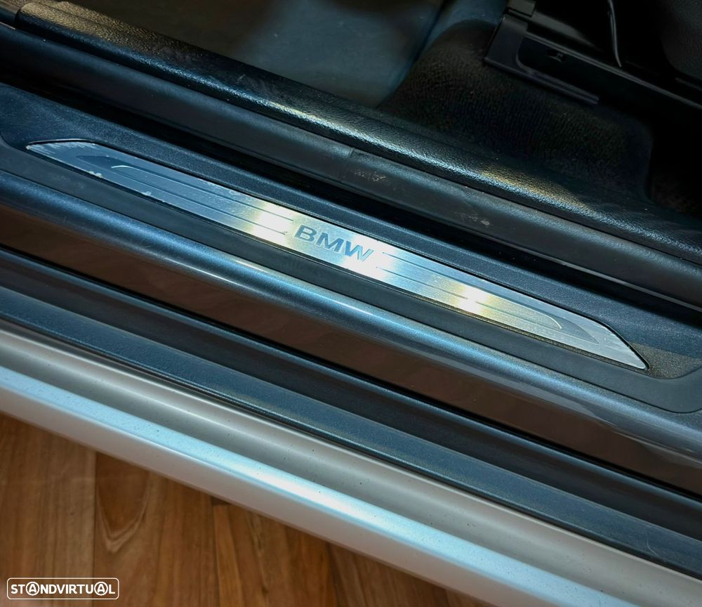 BMW X1 16 d sDrive Auto xLine - 8