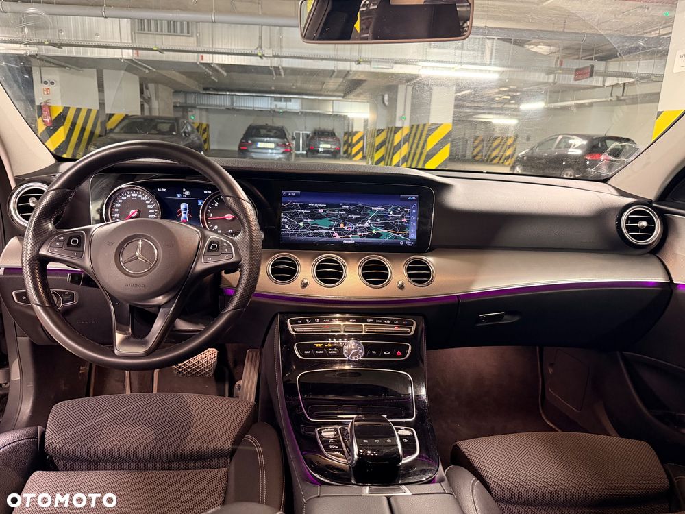 Mercedes-Benz Klasa E - 11