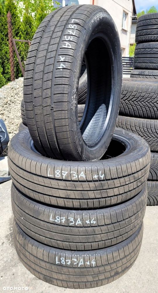 4x Goodyear EfficientGrip Performance 195/60R18 96H L873A - 4