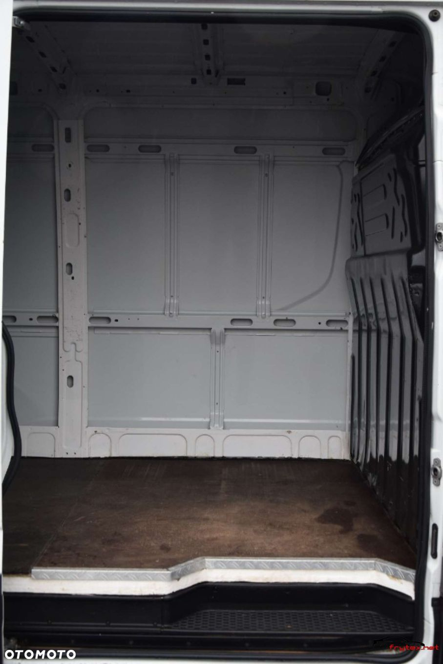 Iveco Daily L2H3 - 22