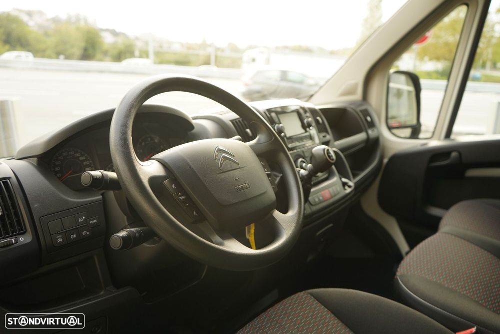 Citroën Jumper 2.2 BlueHDi 35 L3H2 Fibrada - 4