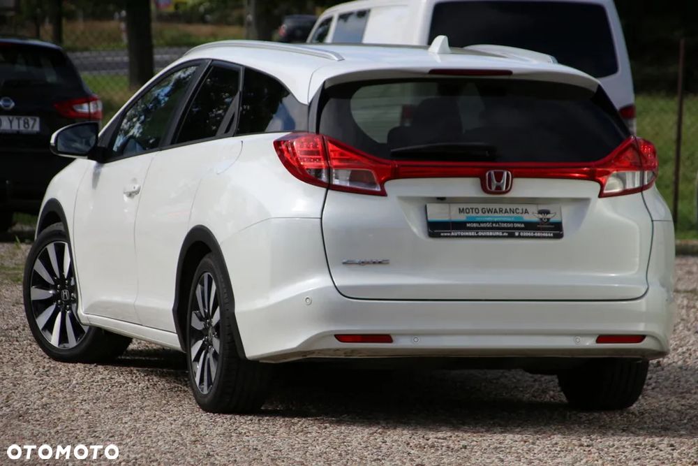Honda Civic Tourer 1.8 i-VTEC Style Edition - 10