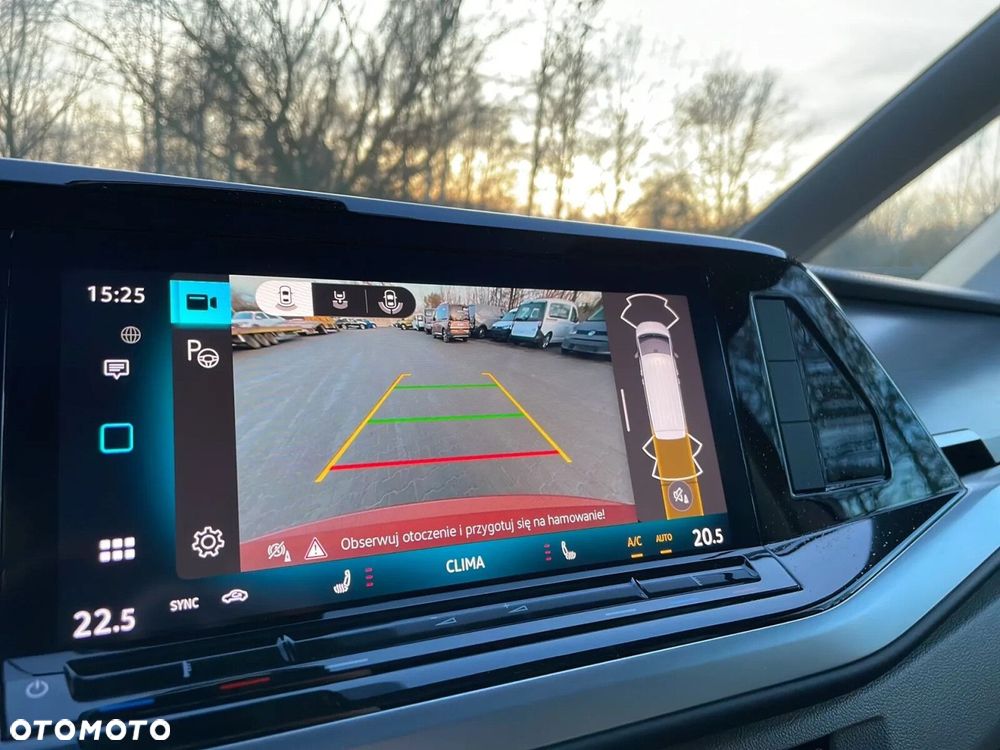 Volkswagen Multivan - 18