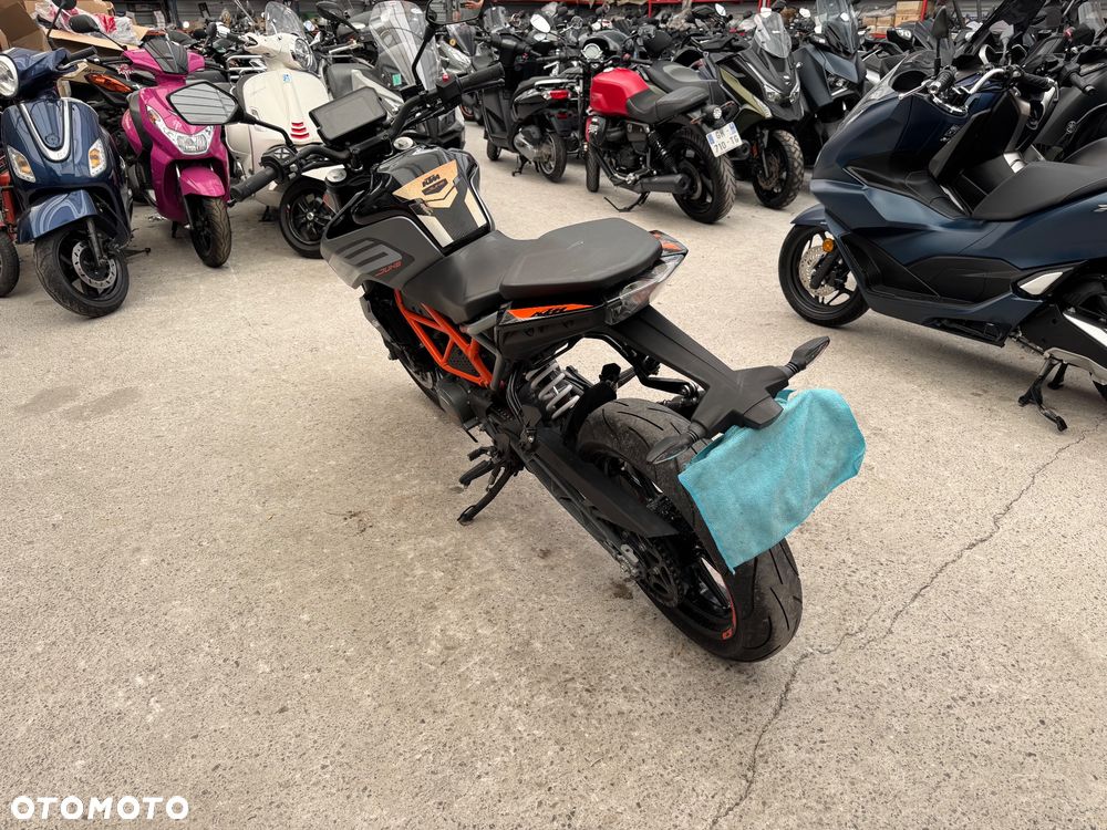 KTM Duke 125 - 5
