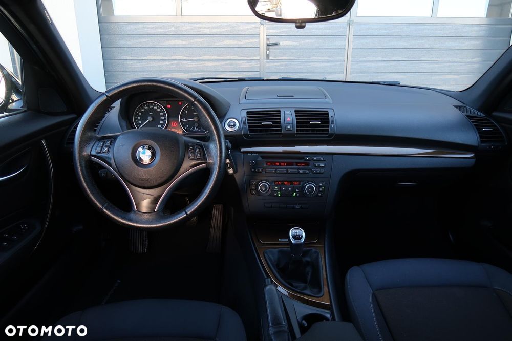 BMW Seria 1 - 15