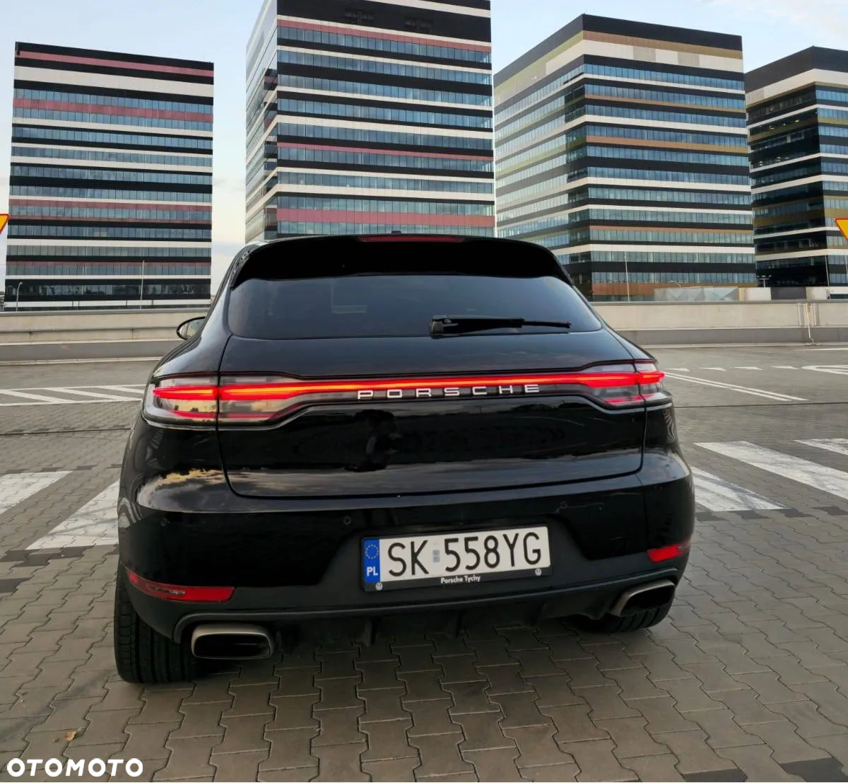Porsche Macan Standard - 2