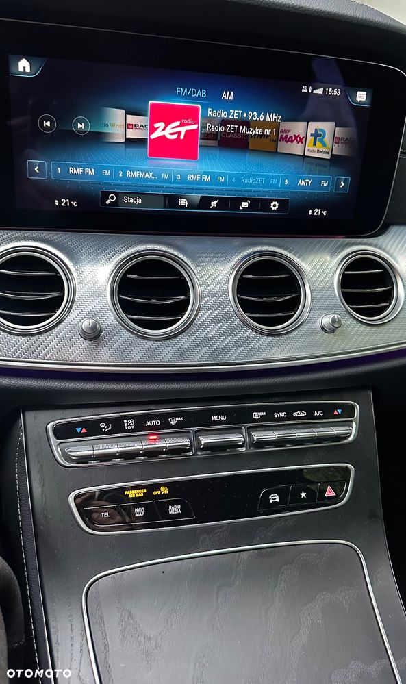 Mercedes-Benz Klasa E 220 d AMG - 25