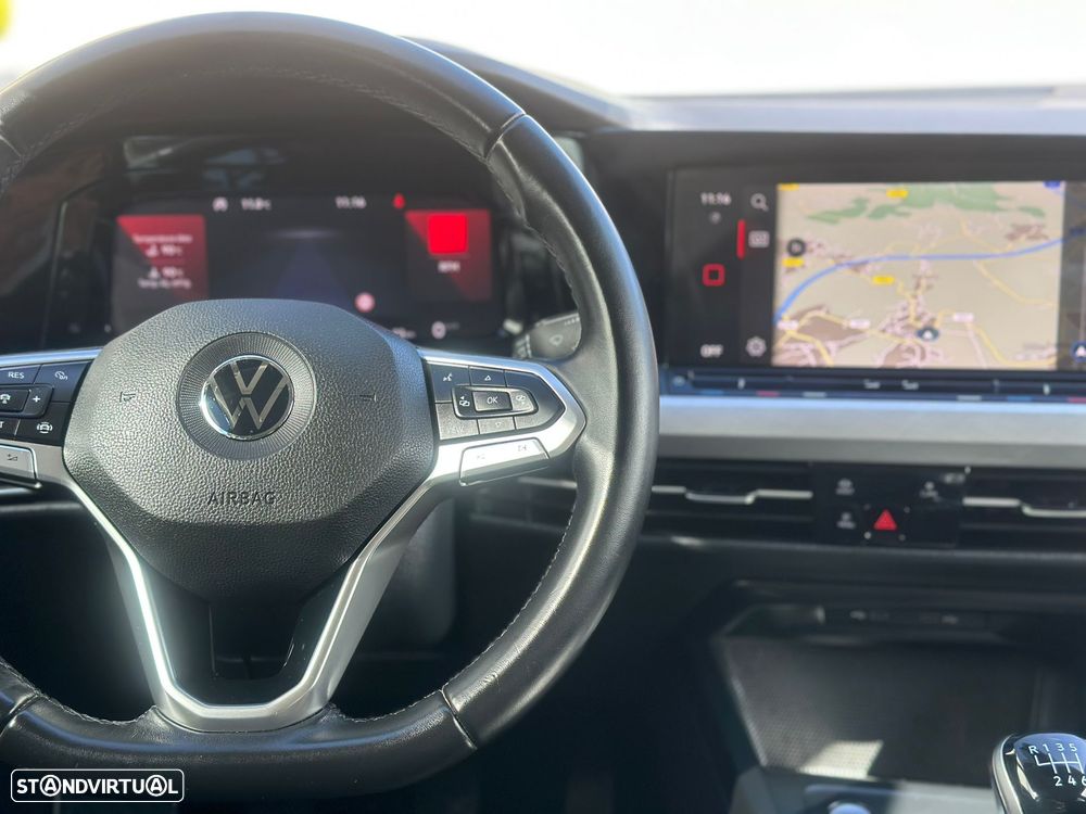 VW Golf 2.0 TDI Conceptline - 23