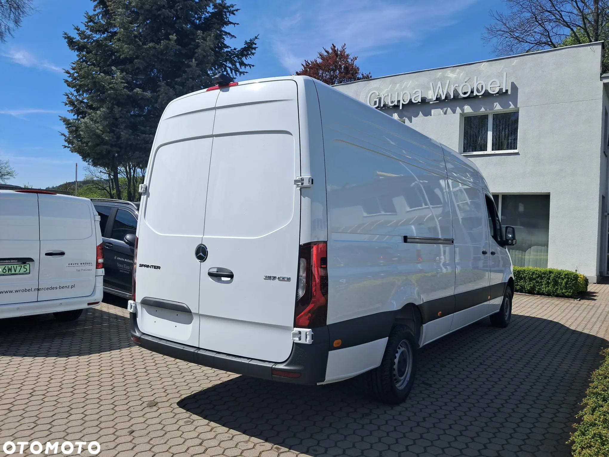 Mercedes-Benz Sprinter - 4