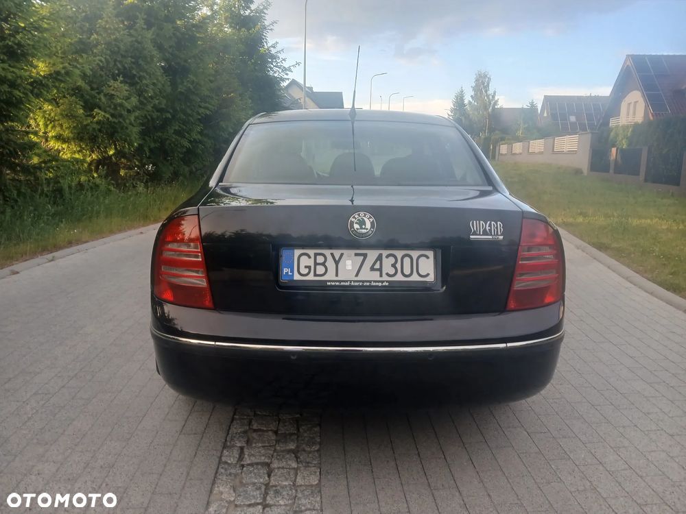 Skoda Superb 2.0 TDI DPF Platinum - 4