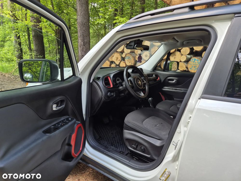 Jeep Renegade - 8