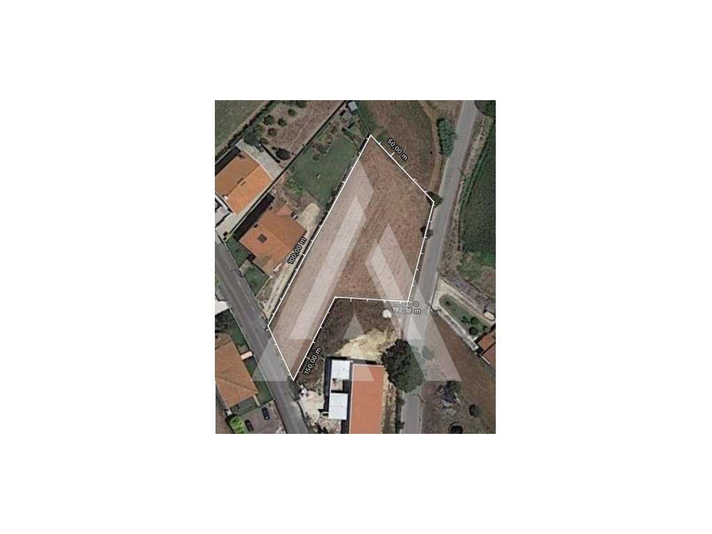 Terreno para construção, de moradia, em zona habitacional e próxima... - Grande imagem: 5/8