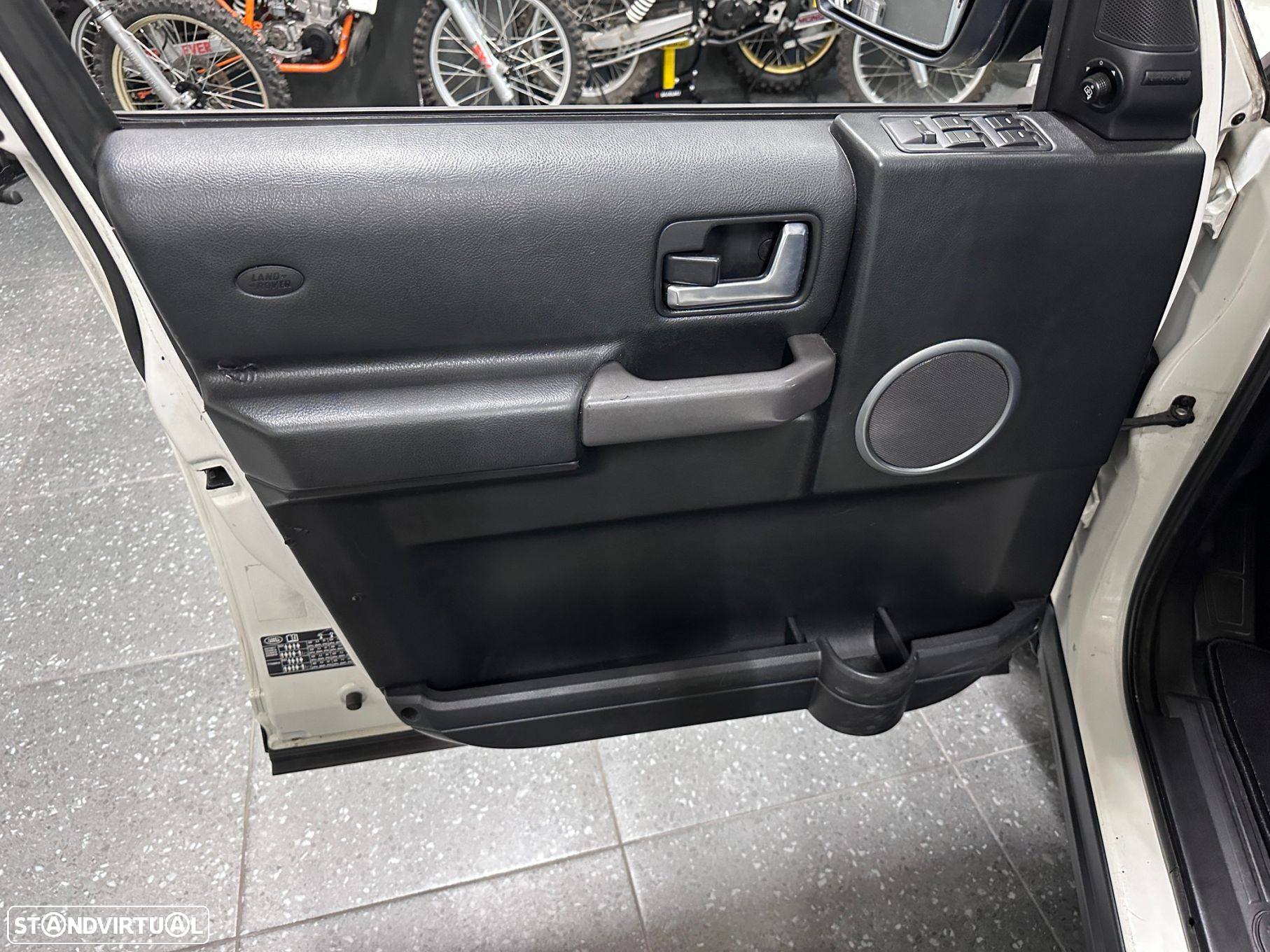 Land Rover Discovery 3 2.7 TD V6 SE Auto. - 16