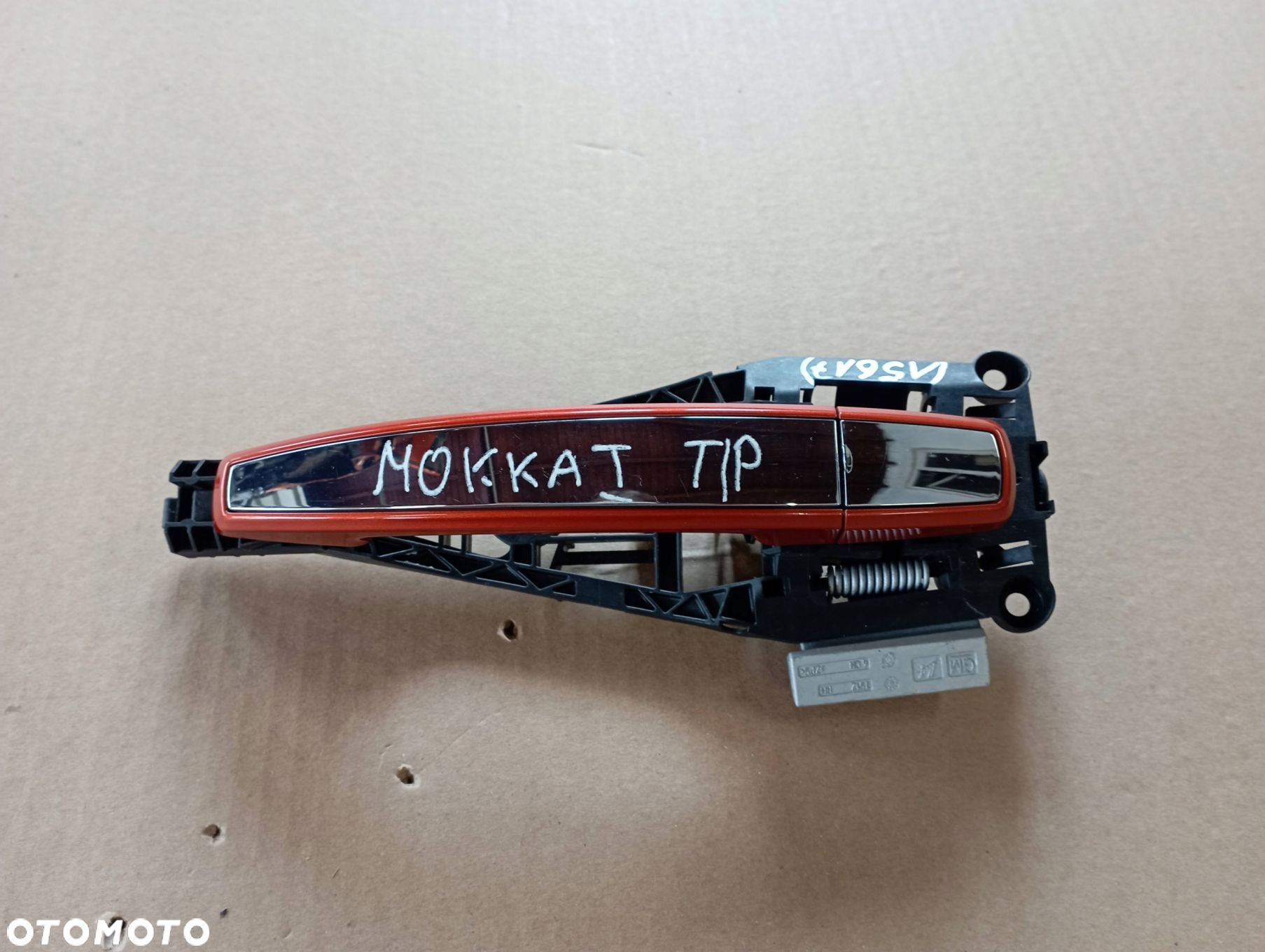 OPEL MOKKA A I KLAMKA DRZWI PRAWA TYŁ - 1