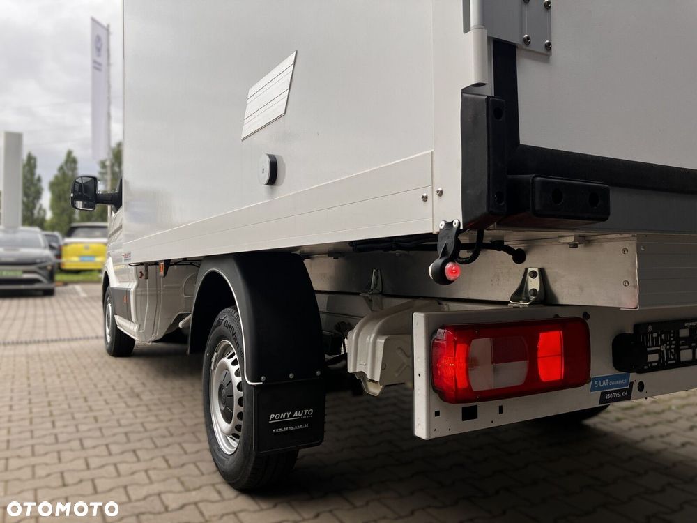 Volkswagen Crafter 35 2.0 TDI 163 KM L3H2 6bm 3m - 17