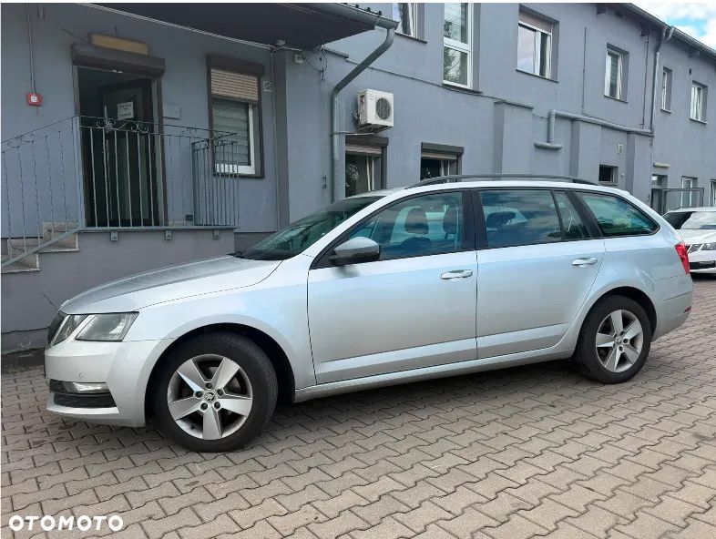 Skoda Octavia - 2