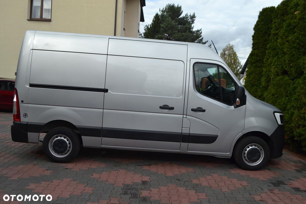 Renault Master Blue L2H2 VA Basis - 23