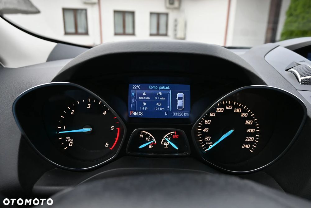 Ford Kuga 2.0 TDCi 4x4 Titanium - 36