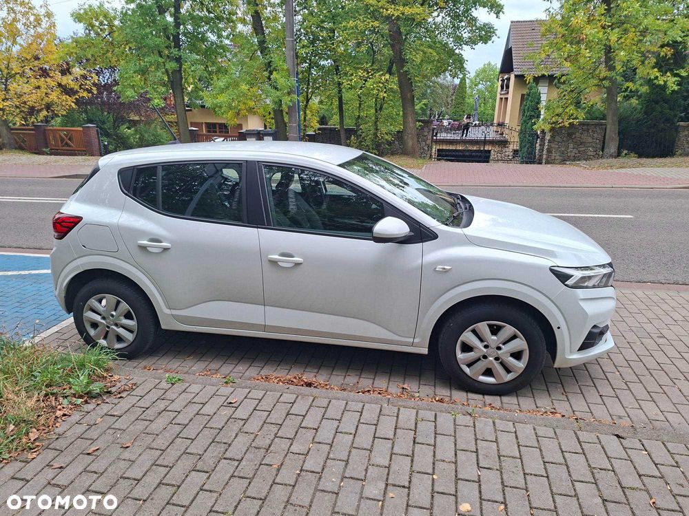 Dacia Sandero - 4