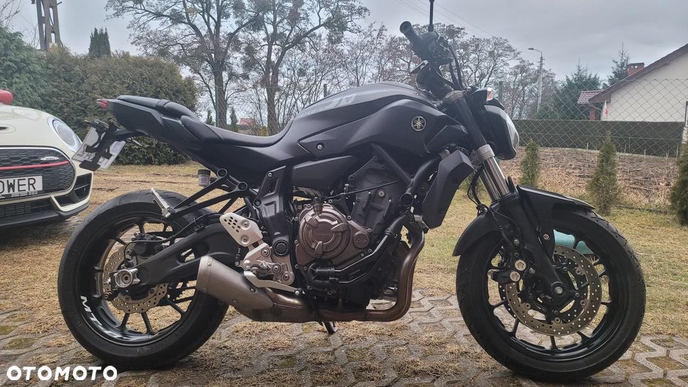 Yamaha MT - 8