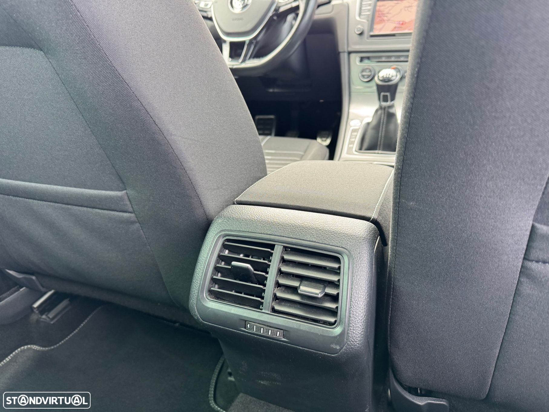 VW Golf 1.2 TSi BlueMotion Lounge - 33
