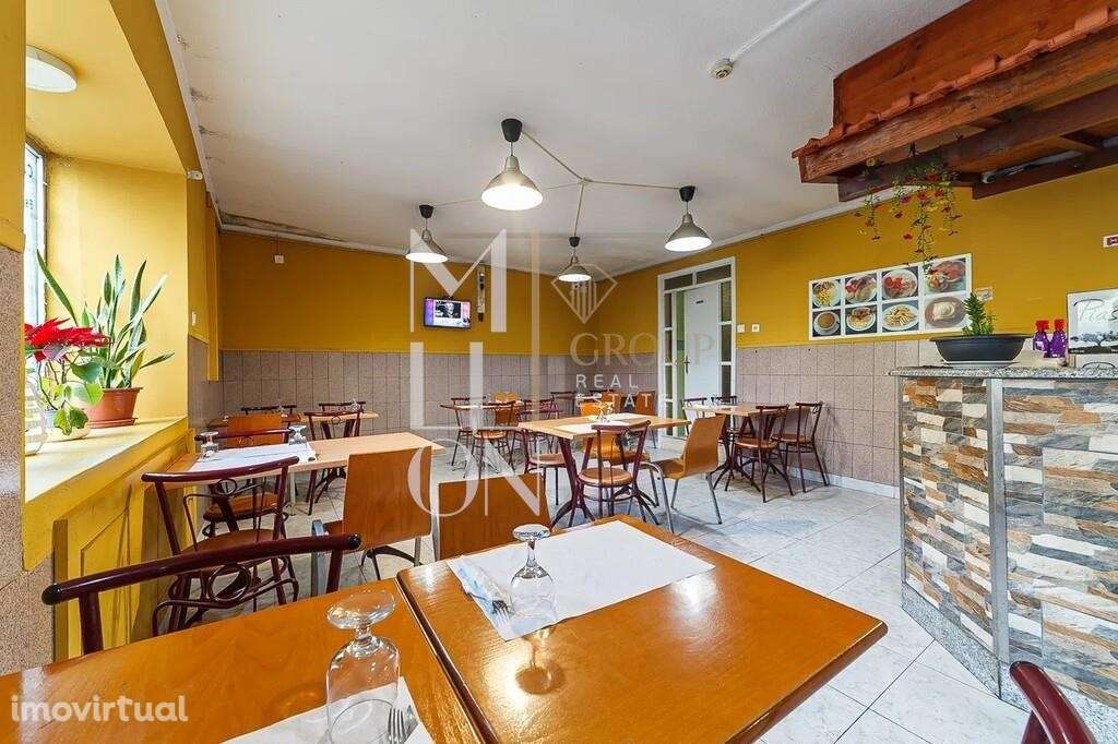 Oportunidade de negócio em localização privilegiada no centro de Arcoz - Grande imagem: 3/12