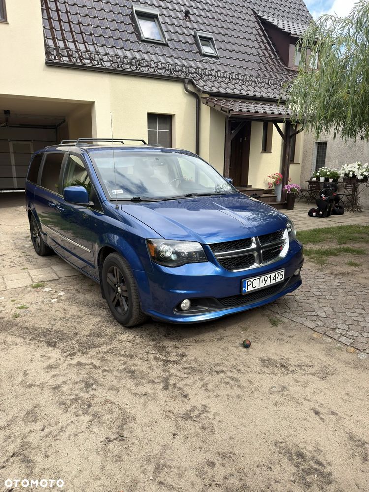 Dodge Grand Caravan - 5