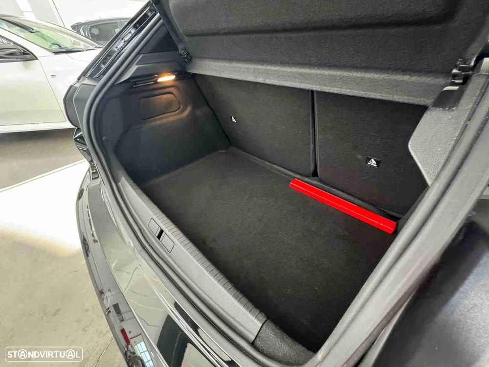 Peugeot 208 1.2 Hybrid Allure e-DCS6 - 23