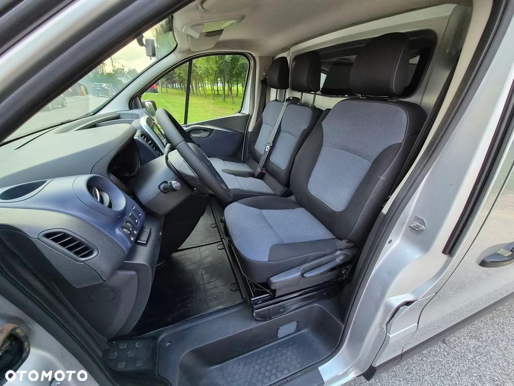Opel Vivaro - 27