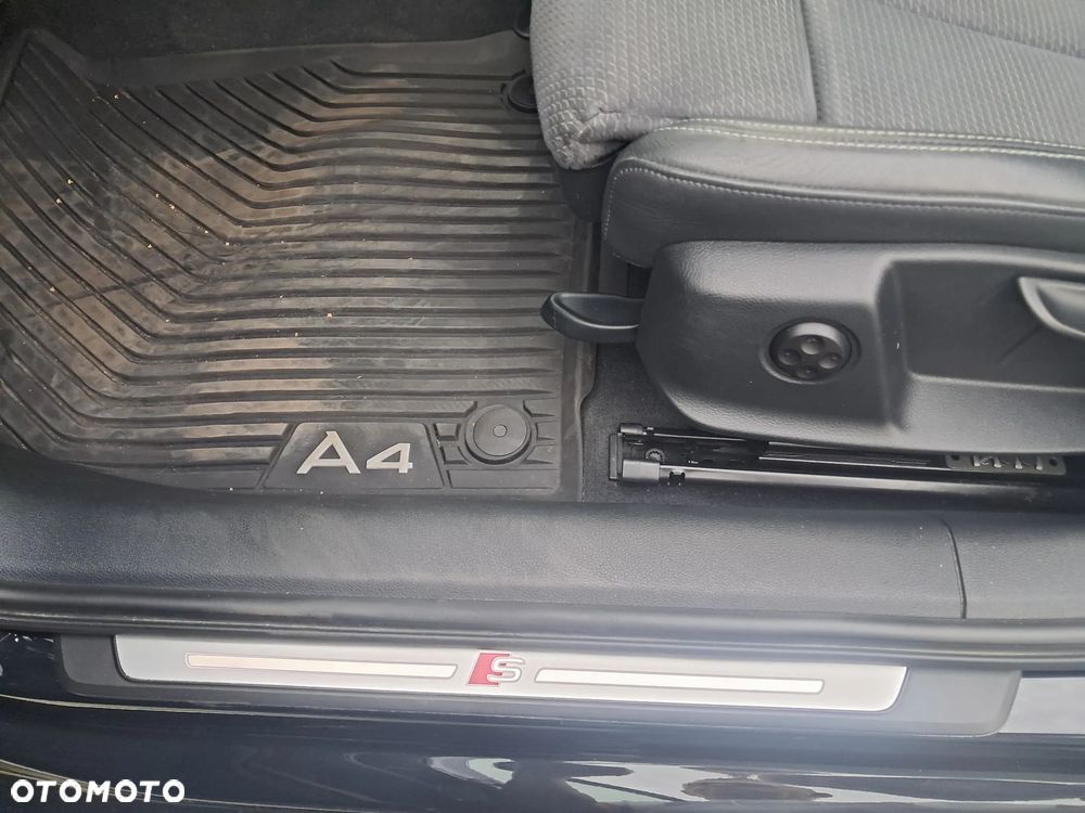 Audi A4 Avant 35 TDI S tronic S line - 17