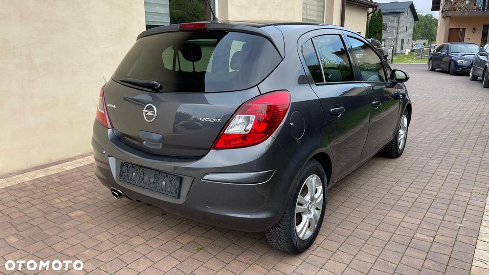Opel Corsa 1.4 16V Sport - 4