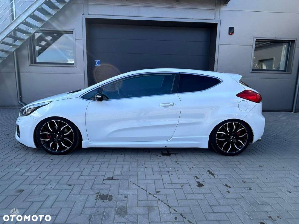 Kia Ceed 1.6 T-GDI GT-Challenge - 3