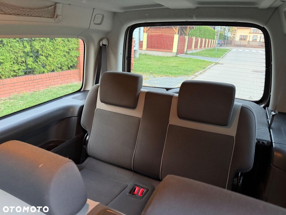 Volkswagen Caddy 1.6 (7-Si.) Edition 30 - 23
