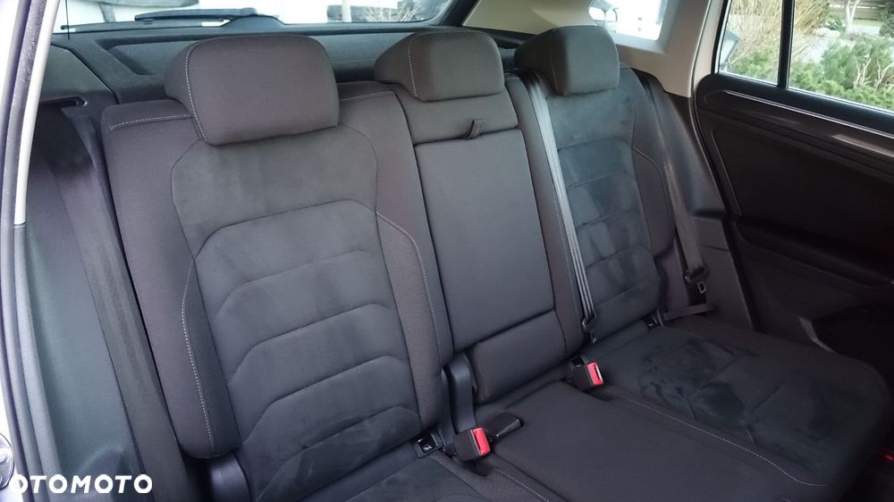 Volkswagen Tiguan - 28