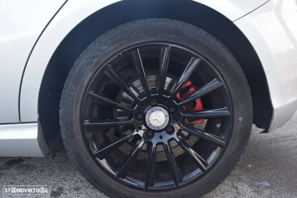 Mercedes-Benz A 180 d Urban - 10
