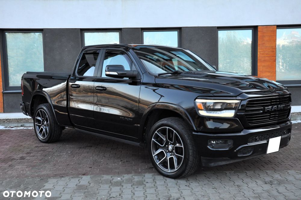 RAM 1500 5.7 Crew Cab Longbed Laramie Chrome - 2
