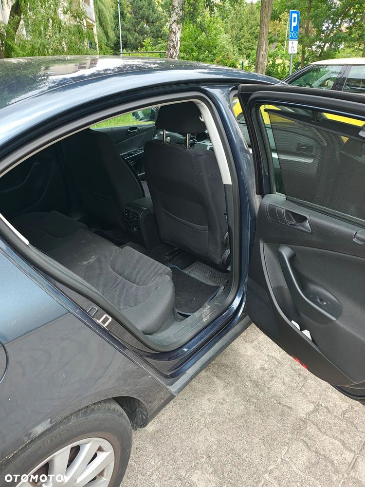 Volkswagen Passat 1.8 TSI Comfortline - 14