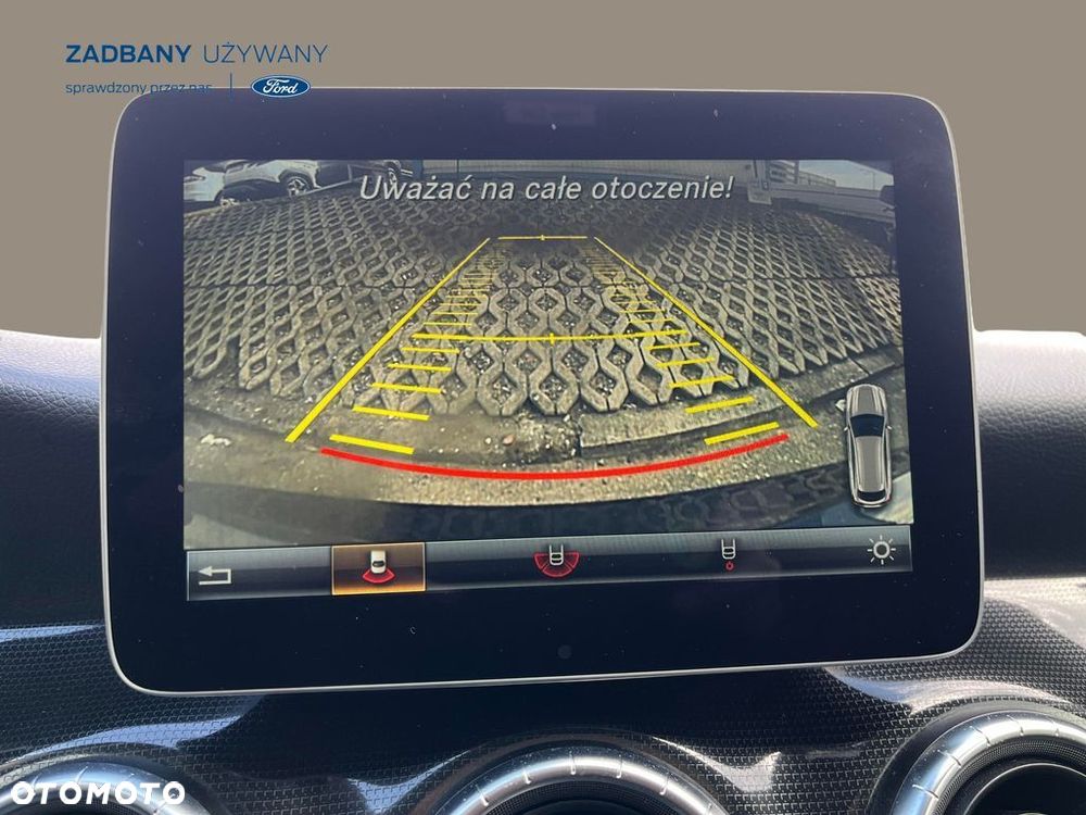 Mercedes-Benz CLA 180 7G-DCT UrbanStyle Edition - 18