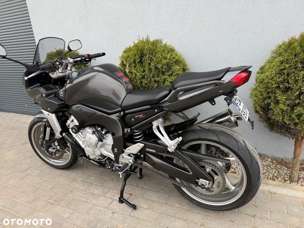 Yamaha FZ - 6