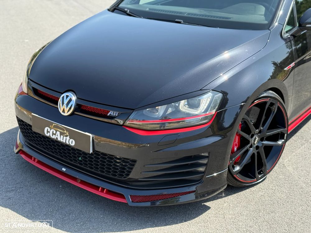 VW Golf - 8