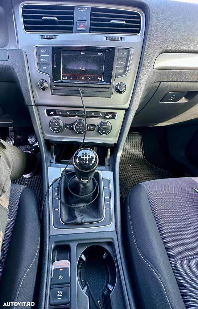Volkswagen Golf 1.6 TDI BlueMotion Technology DPF Comfortline - 7